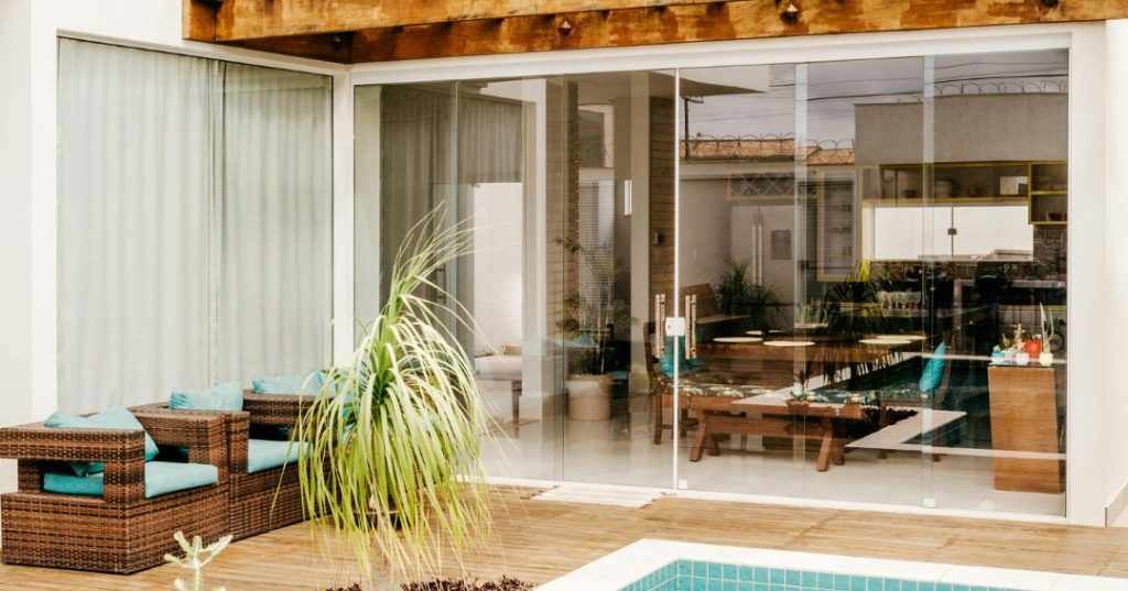 Portas de vidro em Betim